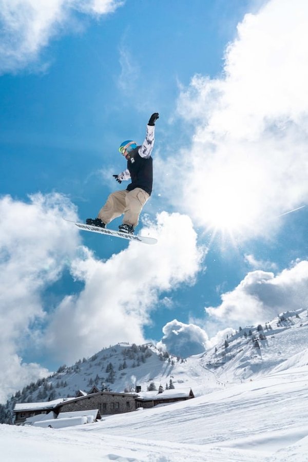 Quelle stratégie d'entraînement de musculation est la plus efficace pour les pratiquants de snowboard?